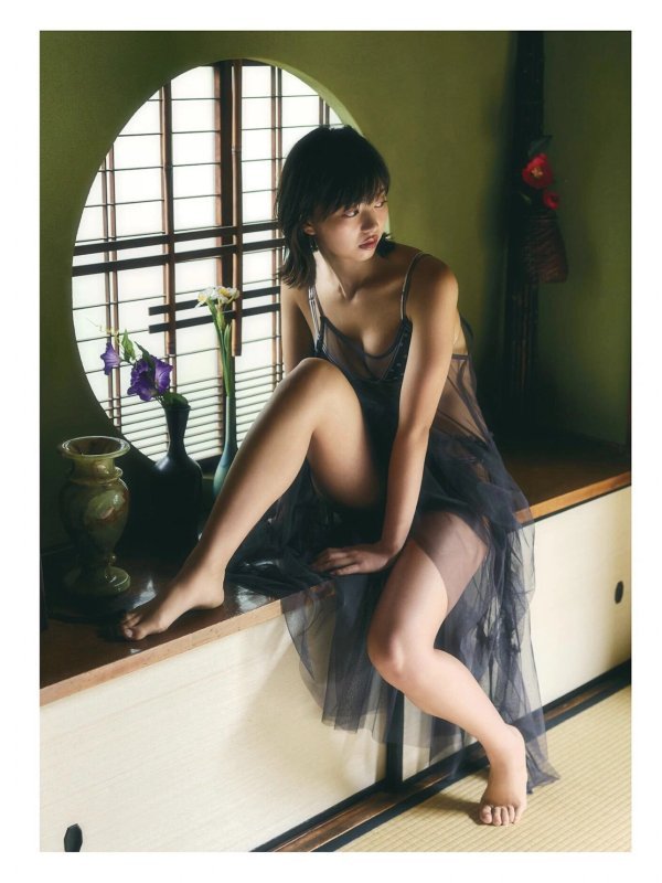 Hina Makino 蒔埜ひな B.L.T Graph 2025年10月号 Vol.112