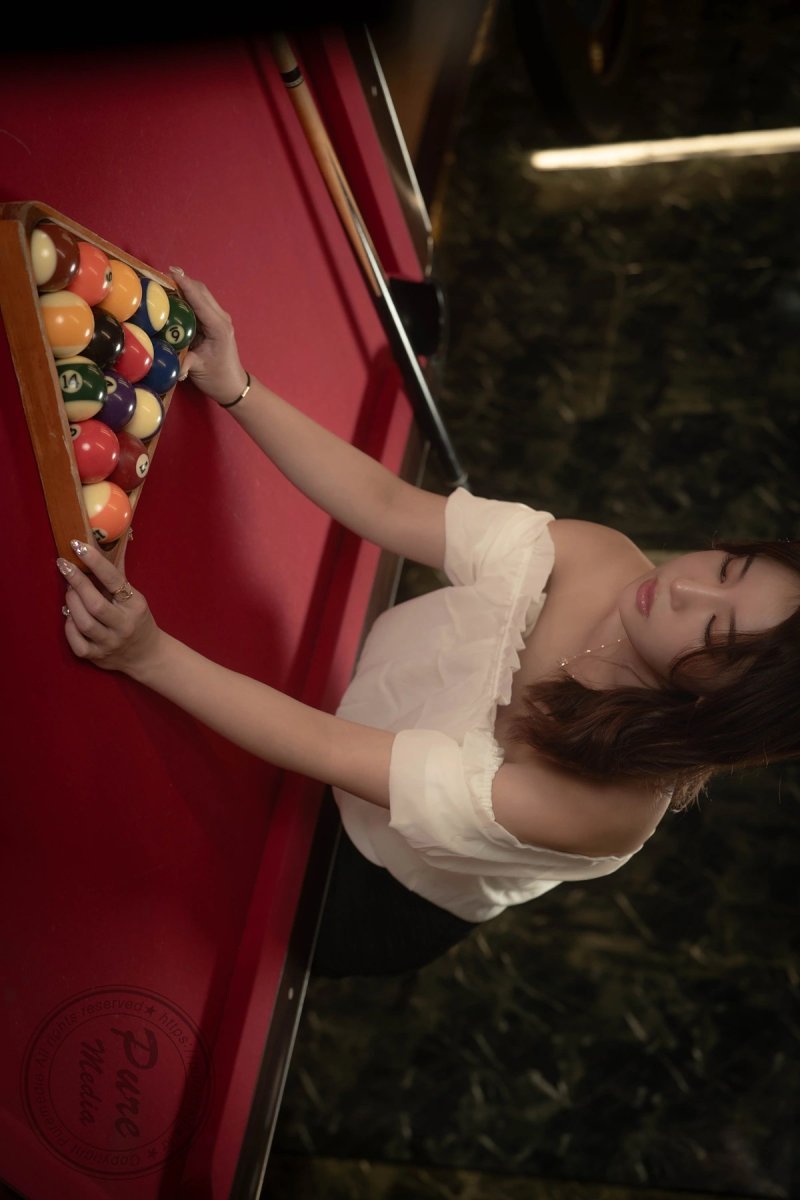 Yeha 예하 Pure Media Vol.305 Hard Balls & Red Hole Set.01