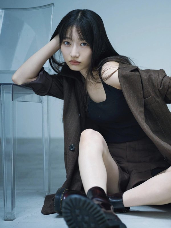 早﨑すずき Hayasaki Suzuki B.L.T Graph 2025年10月号 Vol.112