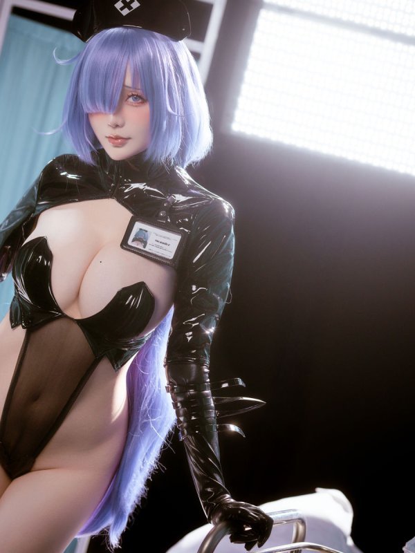 星之迟迟碧蓝航线莫加多尔护士装cosplay图集