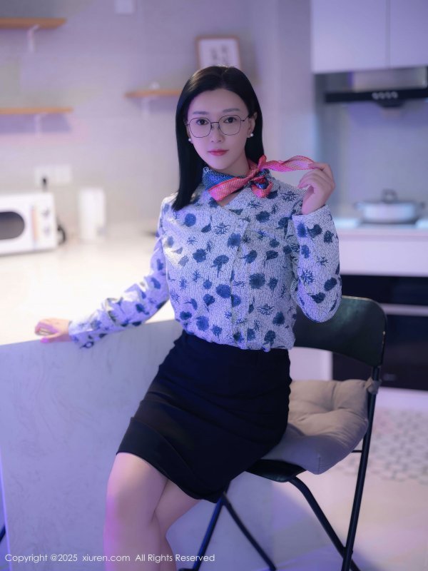 秀人XiuRen 2025.10.14 No.10866 雅茹老师图集