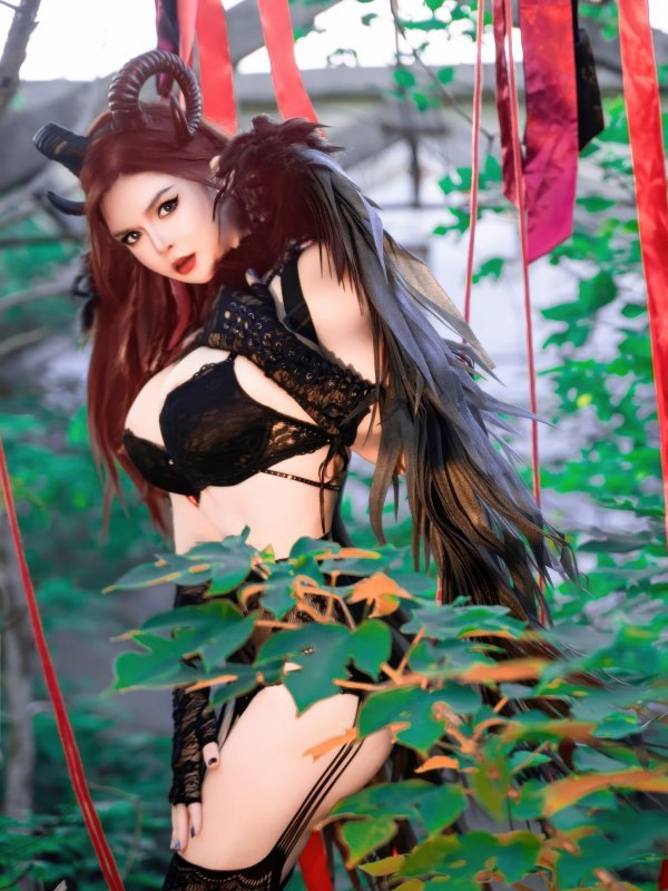 [秀人XiuRen] 2025.11.17 No.10994 伊丽莎有点白高清图集 66P写真赏析