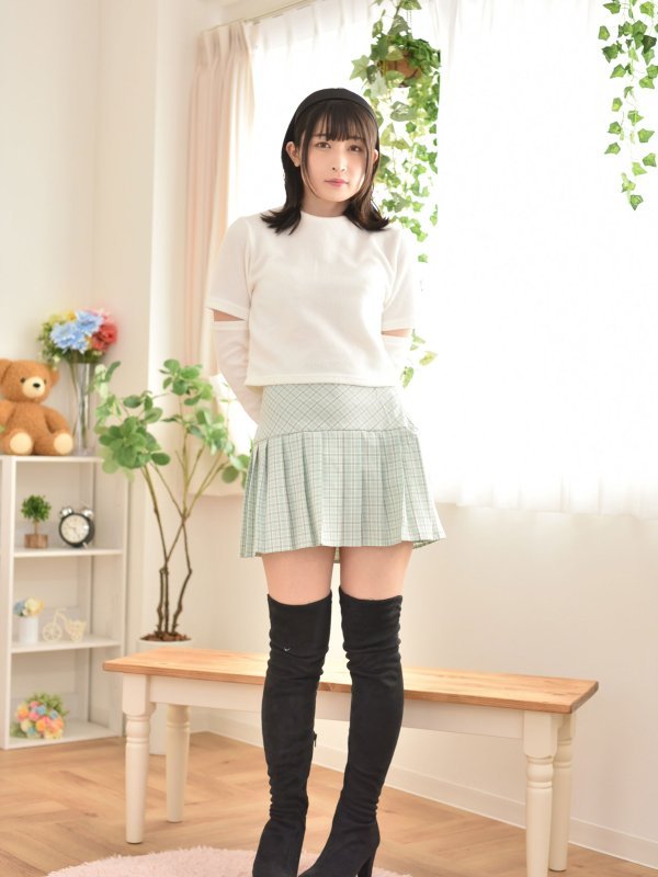 [LOVEPOP] Shione Mizuna 水那しおね Photoset 03高清图集介绍与90P写真赏析