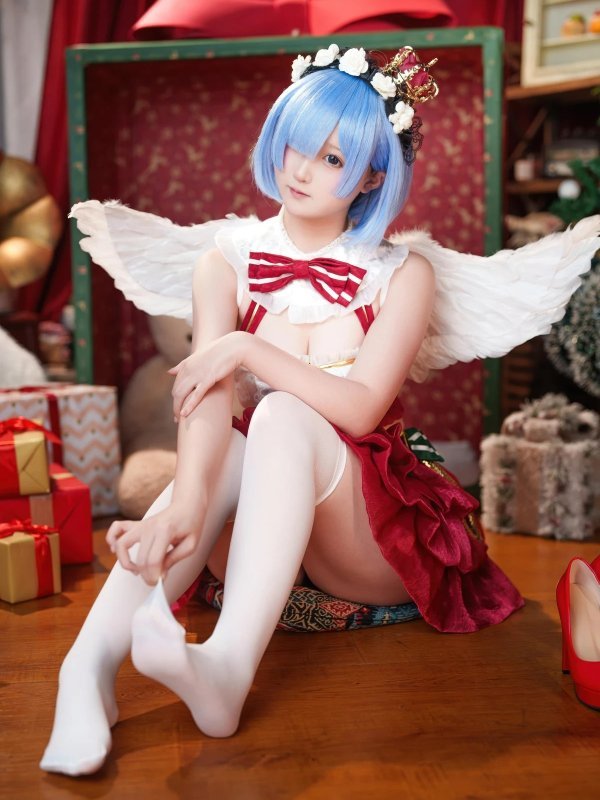 Cosplay Seele麦麦与蕾姆圣诞主题