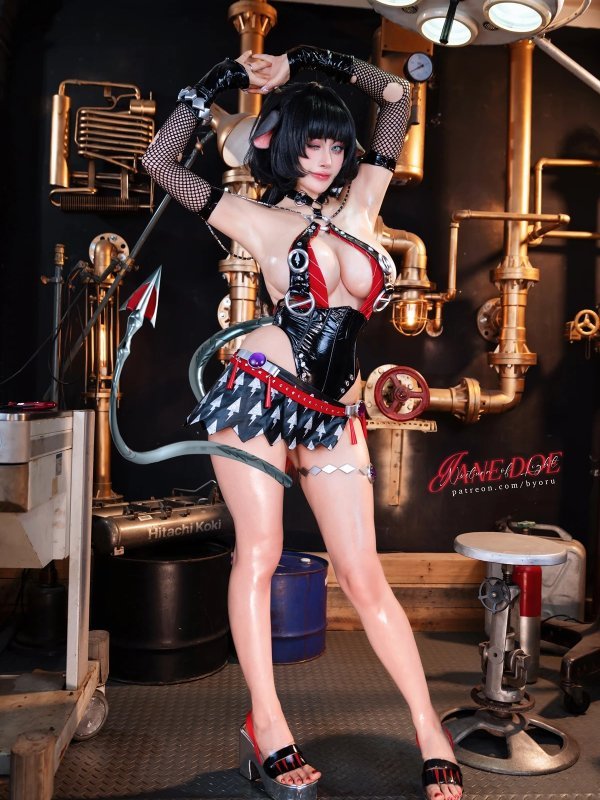 绝区零简·杜漪光夜曲Cosplay赏析：Byoru与JaneDoe演绎