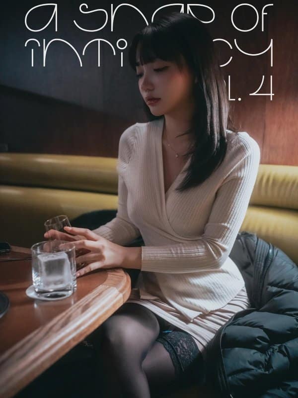Son Yeeun 손예은「A Snap of Intimacy Vol.04」Set.01 亲密叙事影像
