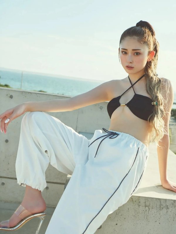 Yuuchami ゆうちゃみ 2nd写真集《ちゃみSummer オール未公開》Set.04