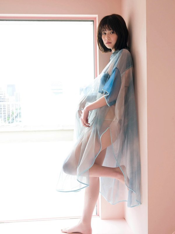 Yuzuha Saeki 冴木柚葉 FLASHデジタル写真集 Lumiere Set.01