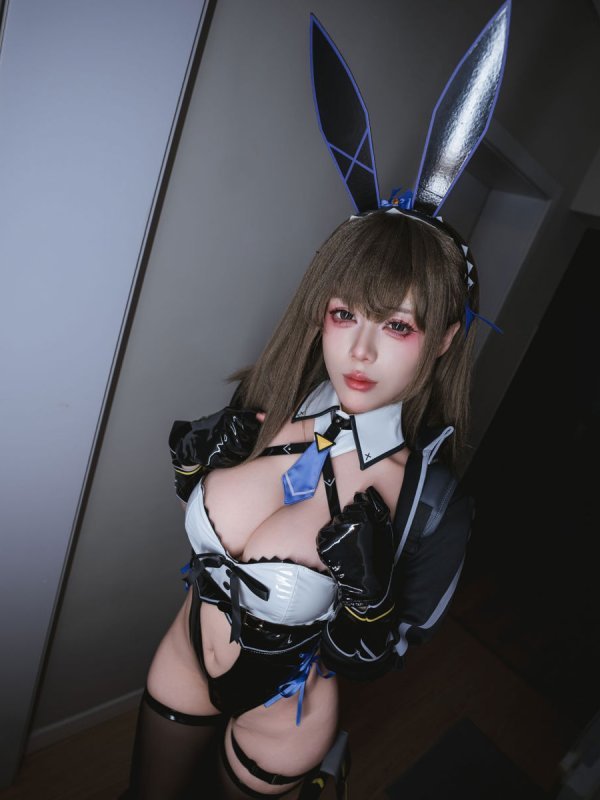 九言外卖兔女郎高清写真图集 – 性感兔女郎美臀摄影作品