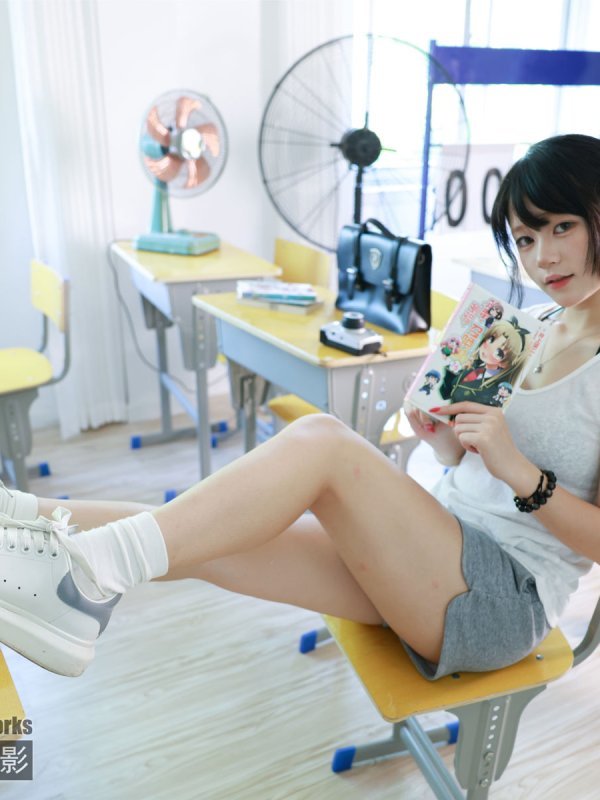 [MZSOCK]爱美足No.341：女神琛琛高清足模写真图集(96P)