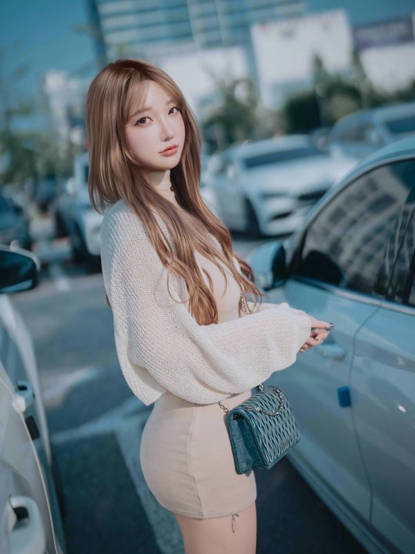 Son Yeeun 손예은 DJAWA《Happy Solo Birthday》写真集 Set.01